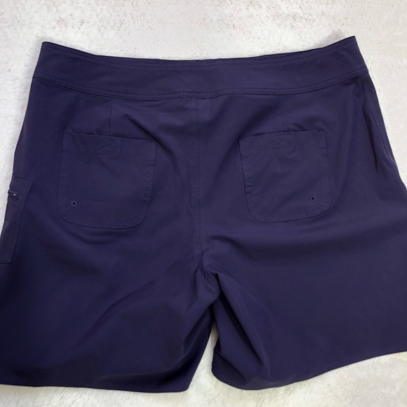 L.L. Bean Plus Size Sun Blocking Swimwear - Picture 5 of 7